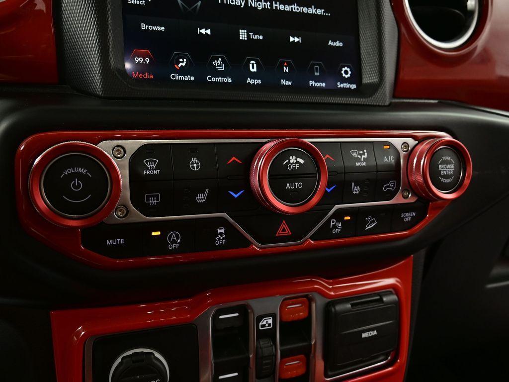 used 2020 Jeep Wrangler Unlimited car, priced at $30,400