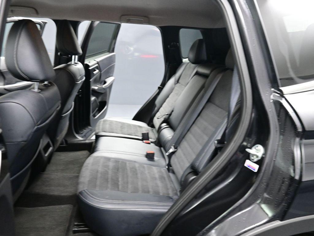 used 2024 Mitsubishi Outlander car, priced at $27,500