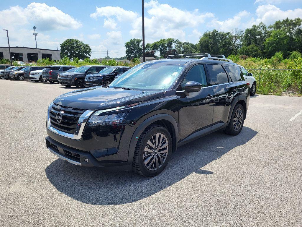 used 2022 Nissan Pathfinder car, priced at $32,000