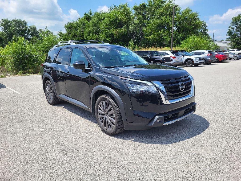used 2022 Nissan Pathfinder car, priced at $32,000