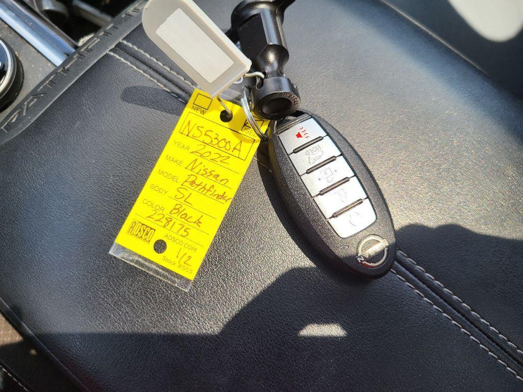 used 2022 Nissan Pathfinder car, priced at $32,000