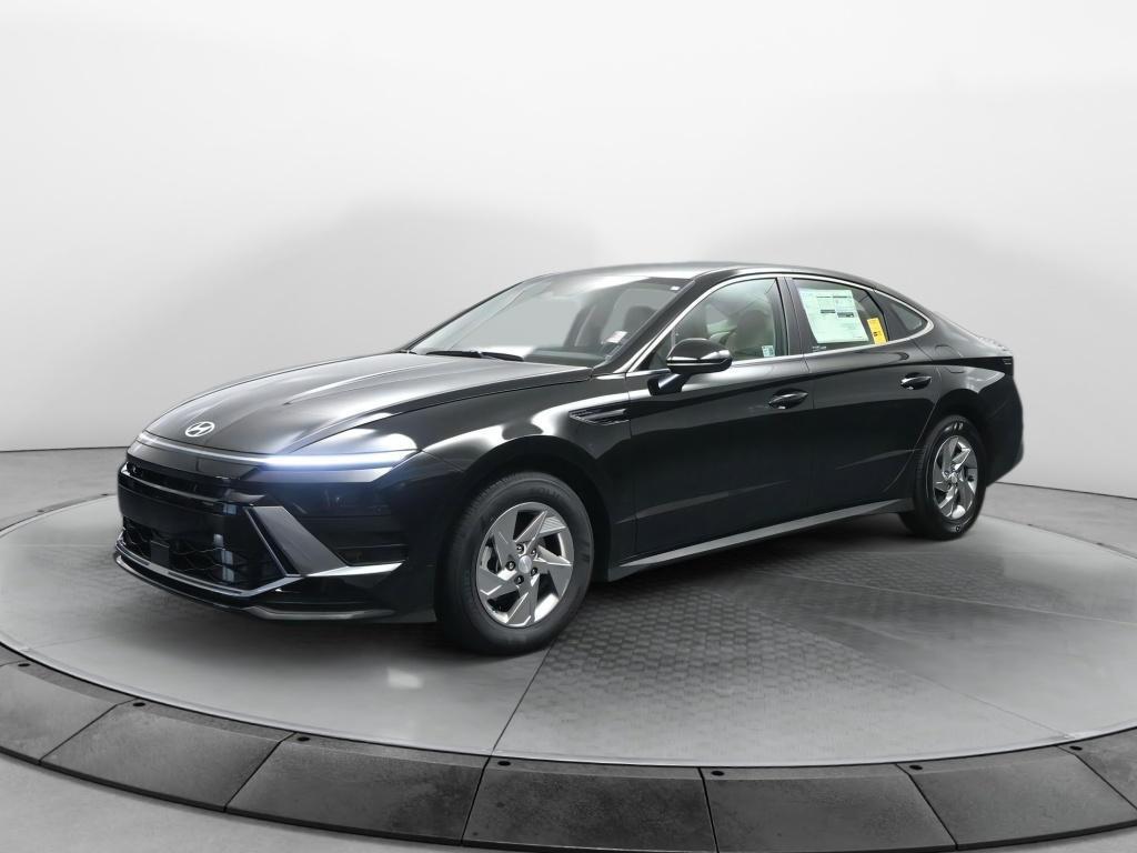 new 2025 Hyundai Sonata car, priced at $28,033