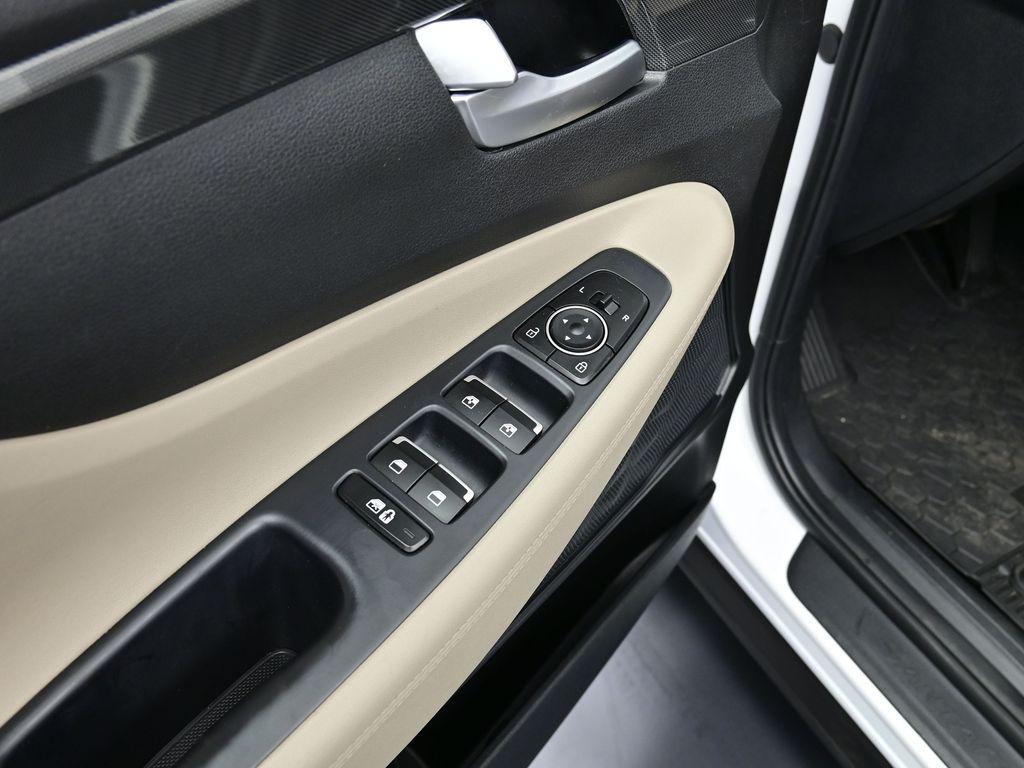 used 2023 Hyundai Santa Fe car, priced at $26,000