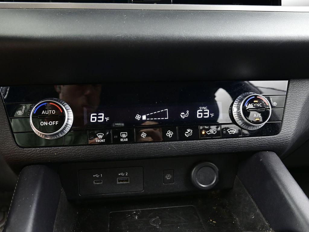 used 2024 Mitsubishi Outlander car, priced at $27,500