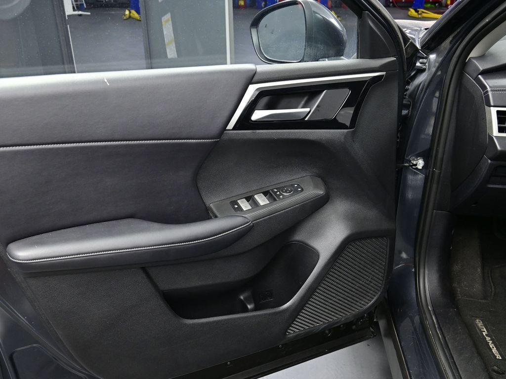 used 2024 Mitsubishi Outlander car, priced at $27,500