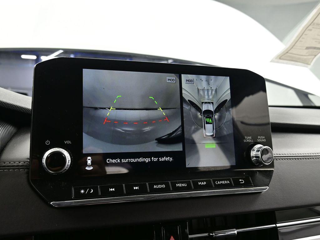 used 2024 Mitsubishi Outlander PHEV car, priced at $30,000