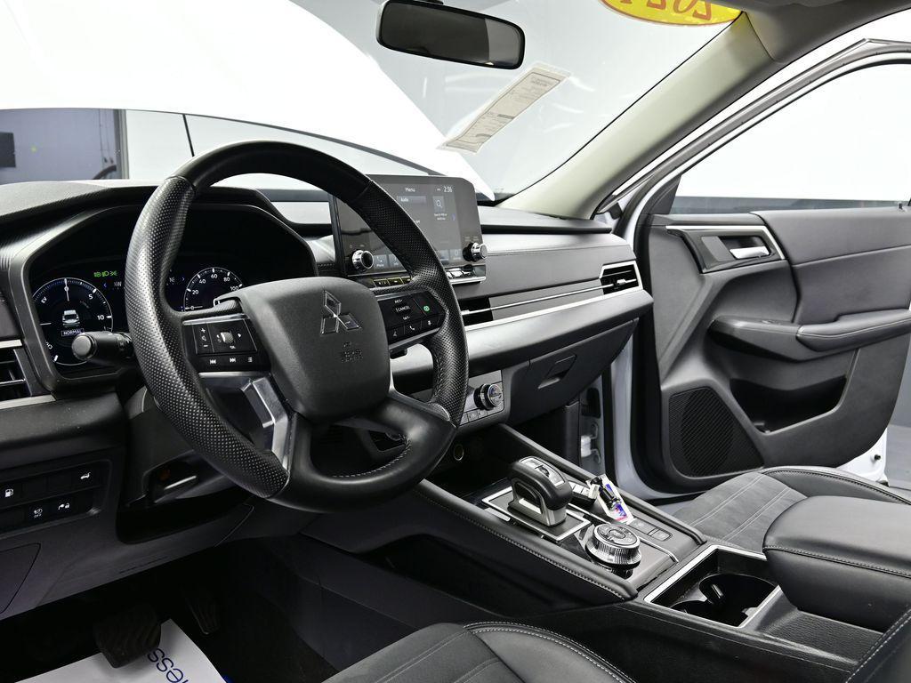 used 2024 Mitsubishi Outlander PHEV car, priced at $30,000