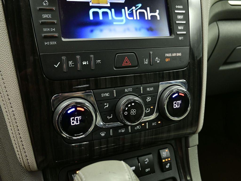 used 2014 Chevrolet Traverse car, priced at $9,900