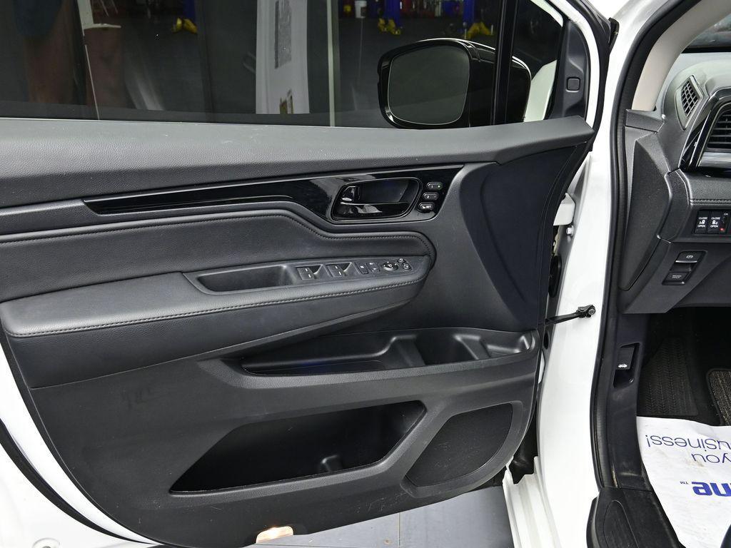 used 2025 Honda Odyssey car, priced at $47,500
