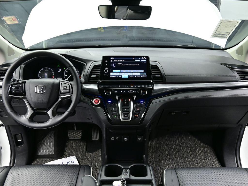 used 2025 Honda Odyssey car, priced at $47,500