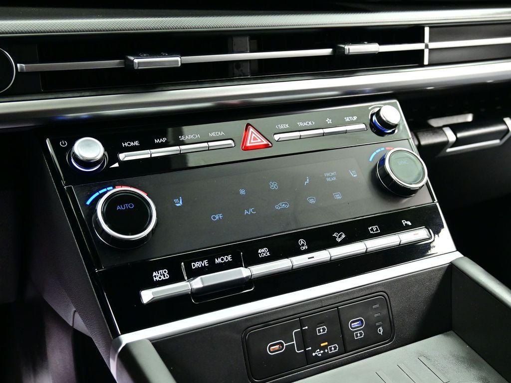 new 2025 Hyundai Santa Fe car, priced at $42,273