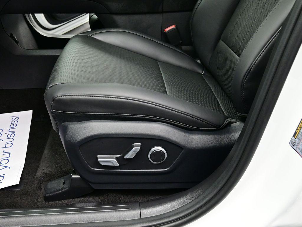 new 2025 Hyundai Santa Fe car, priced at $42,273