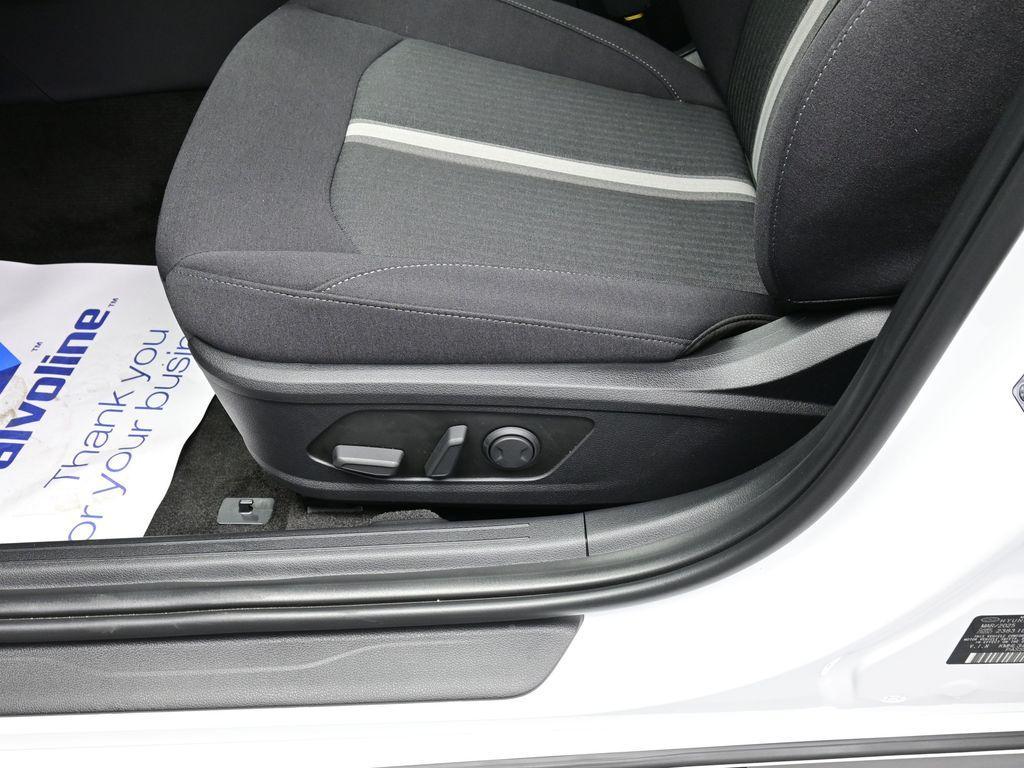 new 2025 Hyundai Sonata Hybrid car