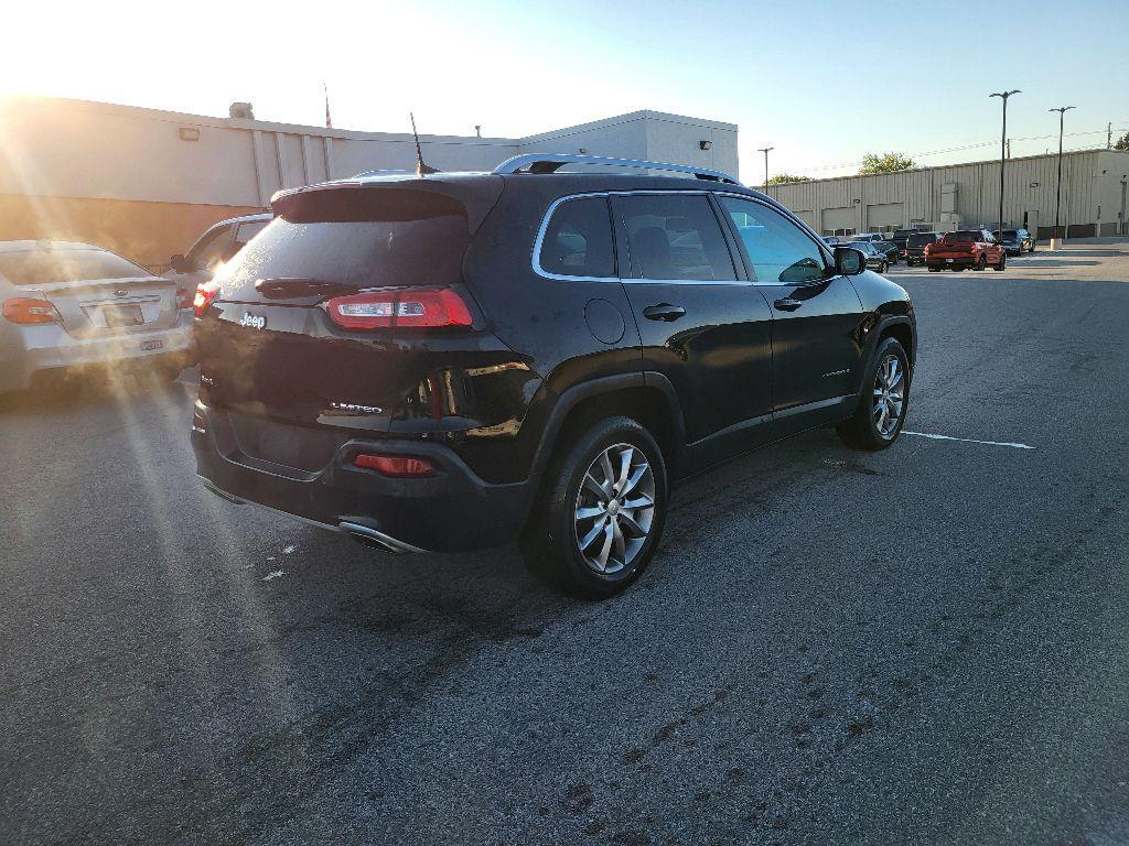 used 2018 Jeep Cherokee car, priced at $16,877