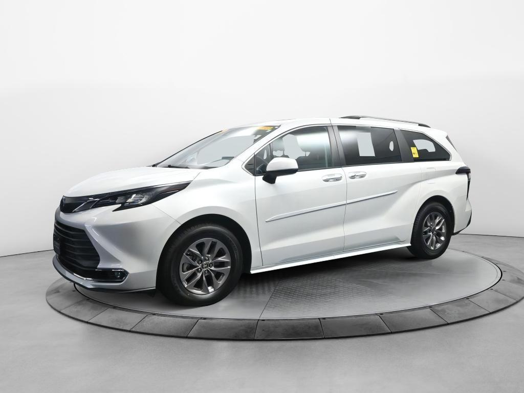 used 2023 Toyota Sienna car, priced at $40,450