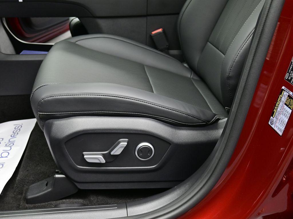 new 2025 Hyundai Santa Fe car, priced at $42,319