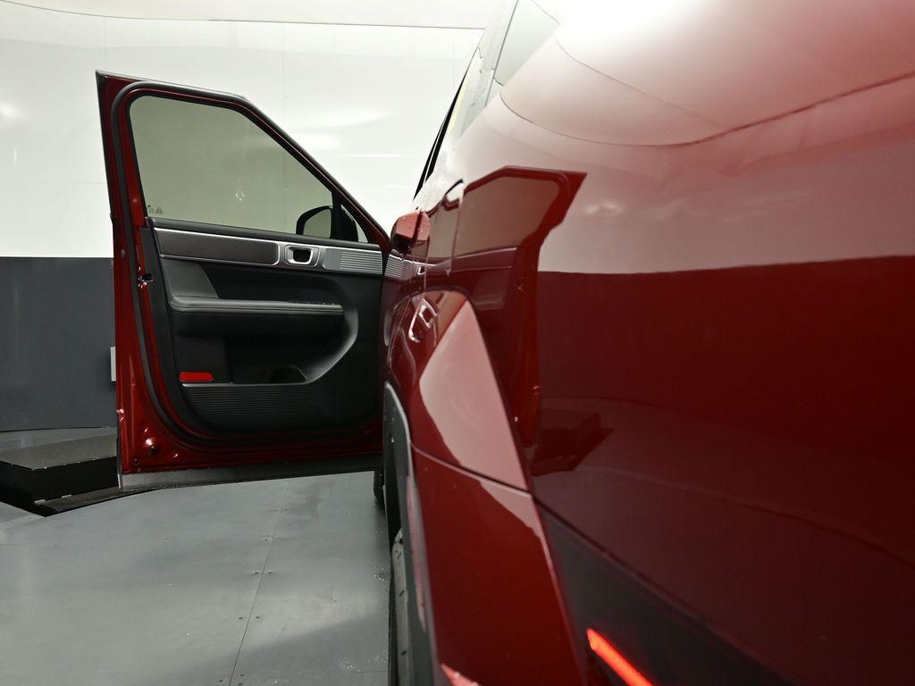new 2025 Hyundai Santa Fe car, priced at $42,904