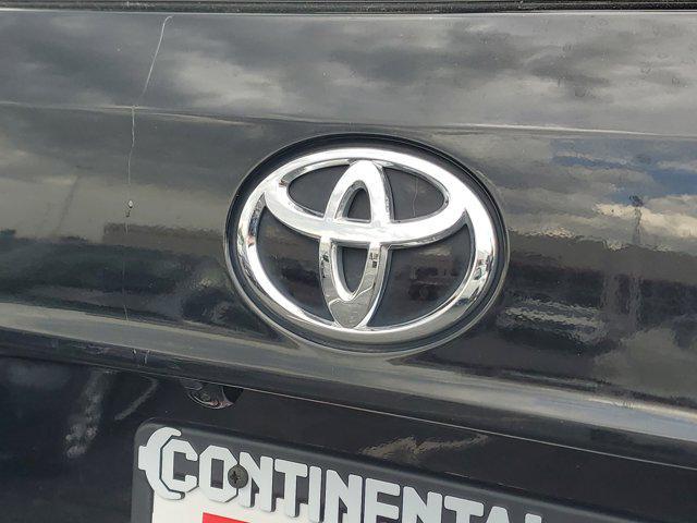 used 2022 Toyota Highlander car, priced at $35,972