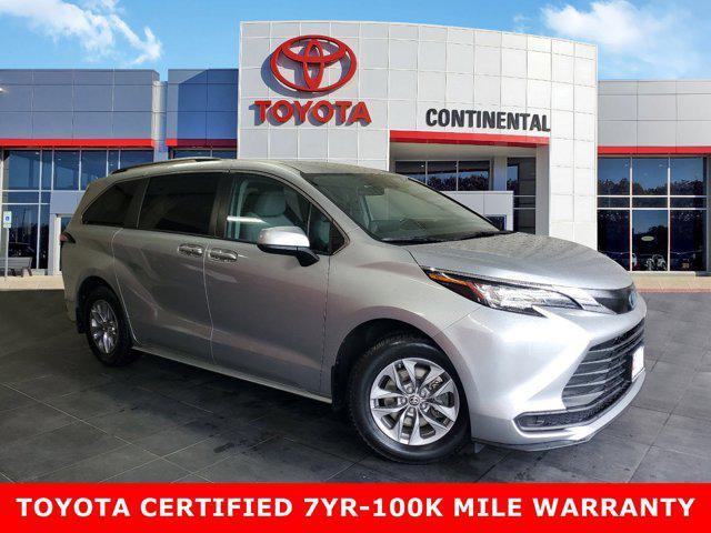 used 2022 Toyota Sienna car, priced at $43,452