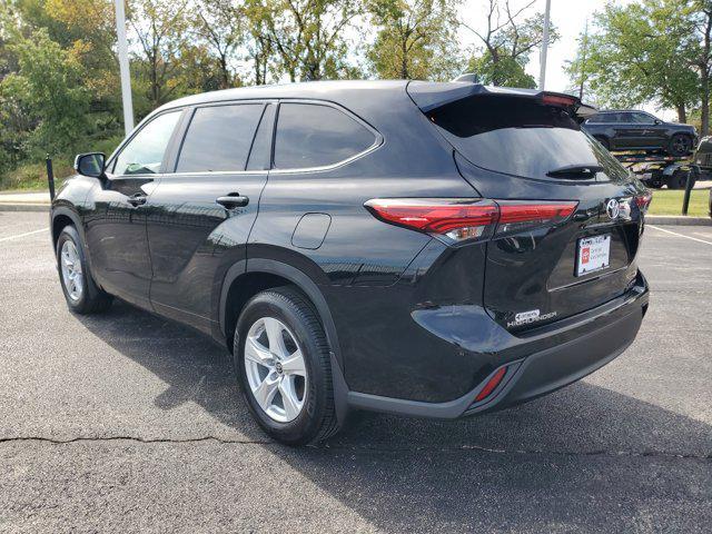 used 2023 Toyota Highlander car, priced at $38,987