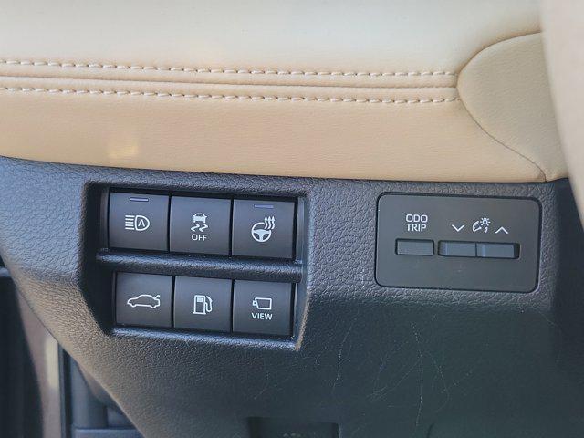 used 2019 Toyota Avalon car, priced at $30,787