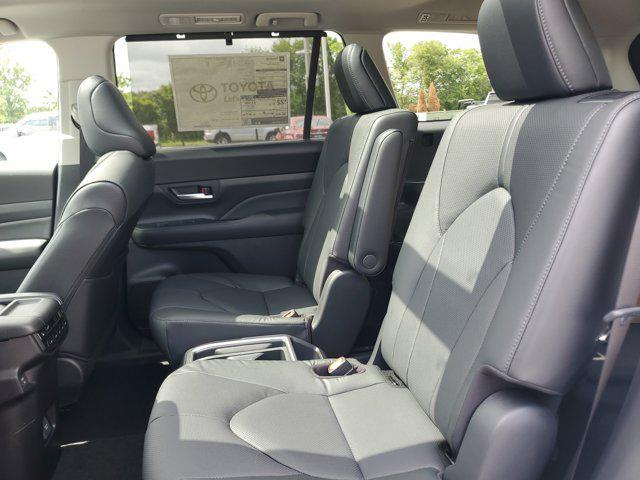 new 2025 Toyota Grand Highlander car, priced at $59,640