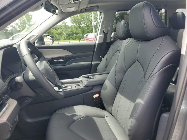 new 2025 Toyota Grand Highlander car, priced at $59,640