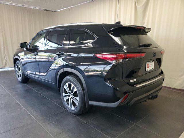 used 2021 Toyota Highlander Hybrid car, priced at $38,989