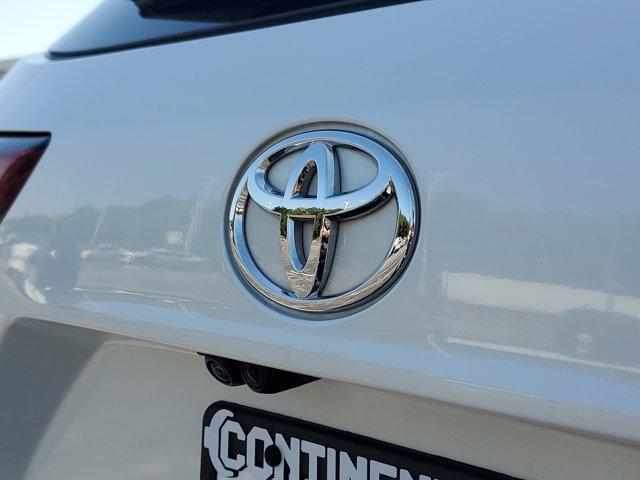 used 2025 Toyota Highlander Hybrid car, priced at $55,417