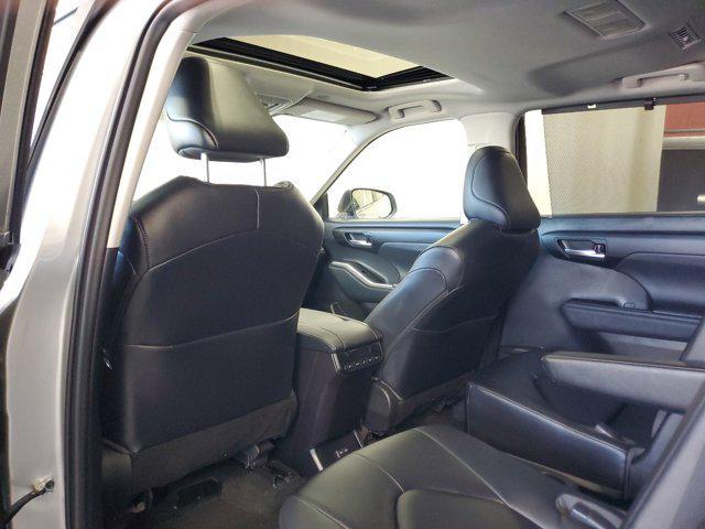 used 2023 Toyota Highlander car, priced at $41,998