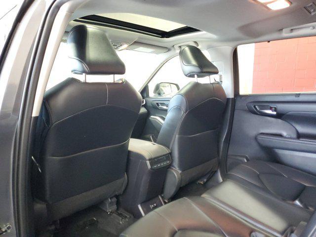 used 2021 Toyota Highlander car, priced at $36,993