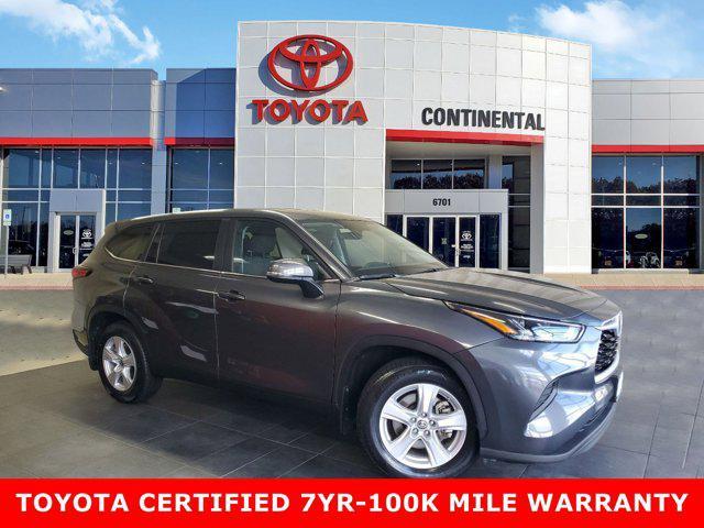 used 2023 Toyota Highlander car, priced at $36,925