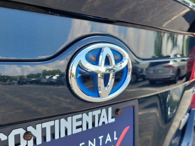 used 2014 Toyota Camry Hybrid car, priced at $12,965