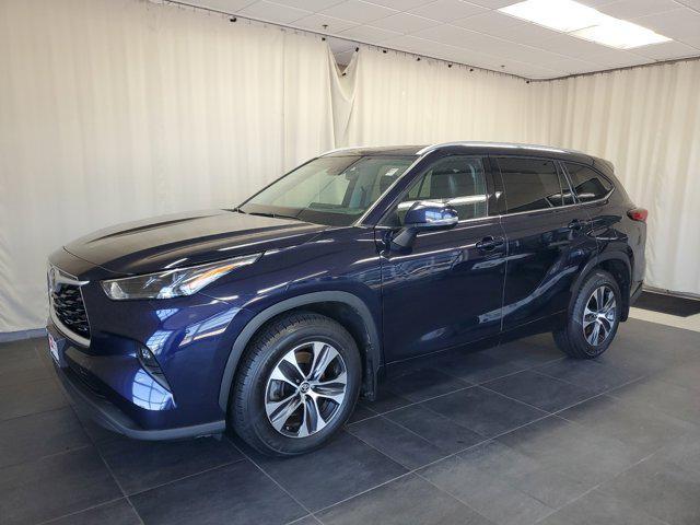 used 2022 Toyota Highlander car, priced at $37,985