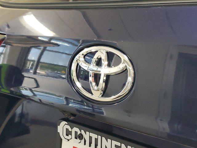 used 2022 Toyota Highlander car, priced at $38,927