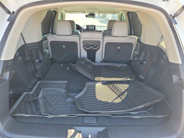 used 2025 Honda Pilot car, priced at $38,991