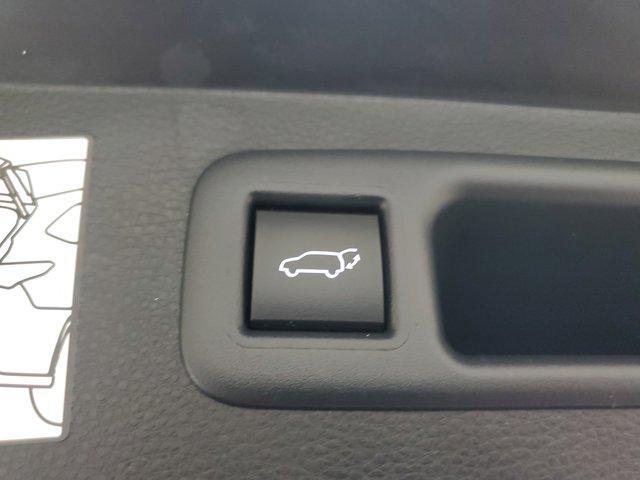 used 2024 Toyota Highlander car, priced at $42,889