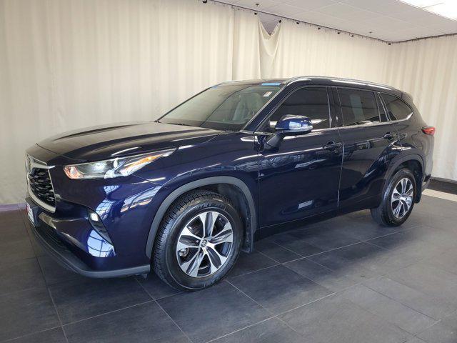 used 2021 Toyota Highlander car, priced at $39,525