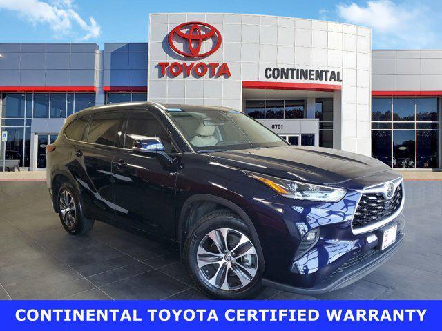 used 2021 Toyota Highlander car, priced at $39,525