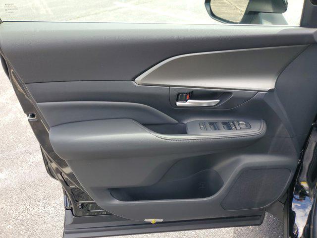 new 2025 Toyota Grand Highlander car, priced at $49,302