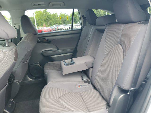 used 2023 Toyota Highlander car, priced at $32,993