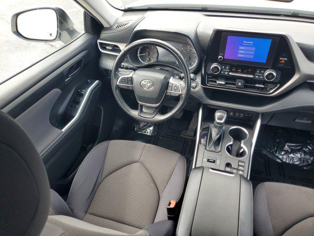 used 2023 Toyota Highlander car, priced at $32,993