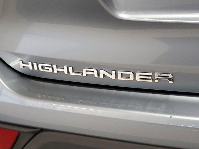 used 2021 Toyota Highlander car, priced at $39,588