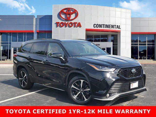 used 2022 Toyota Highlander car, priced at $29,998