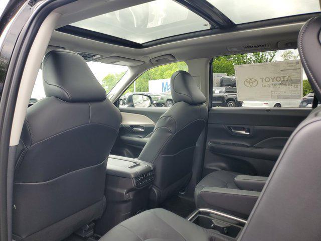 used 2025 Toyota Grand Highlander car, priced at $58,982