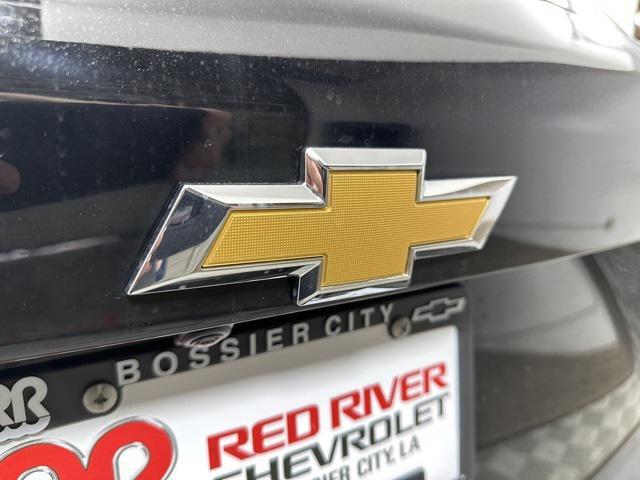 new 2026 Chevrolet Equinox car, priced at $32,645