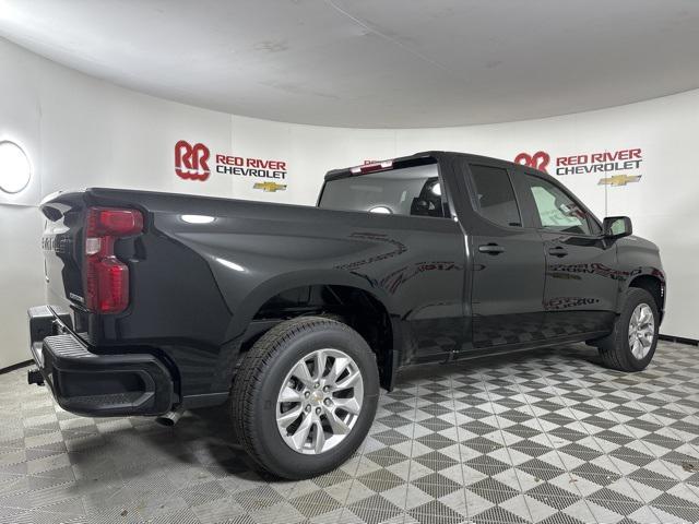 new 2025 Chevrolet Silverado 1500 car, priced at $40,390