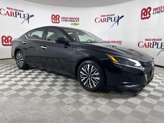 used 2023 Nissan Altima car, priced at $20,256
