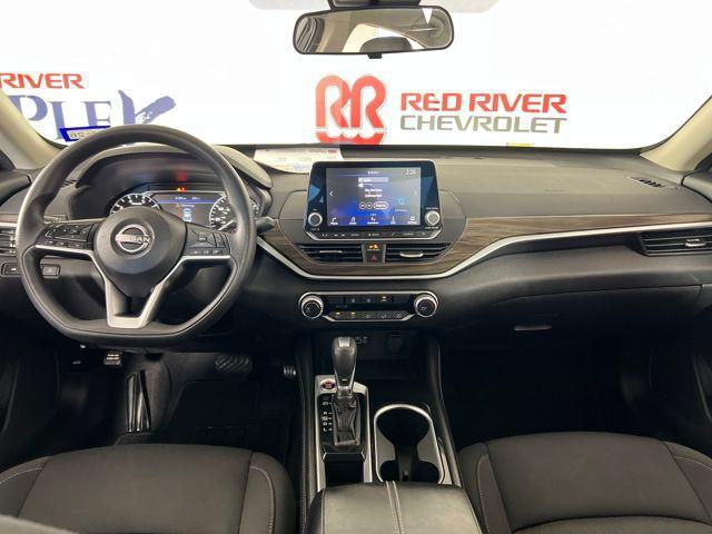 used 2023 Nissan Altima car, priced at $20,256