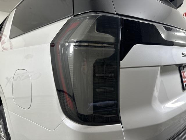 new 2025 Chevrolet Suburban car, priced at $81,755